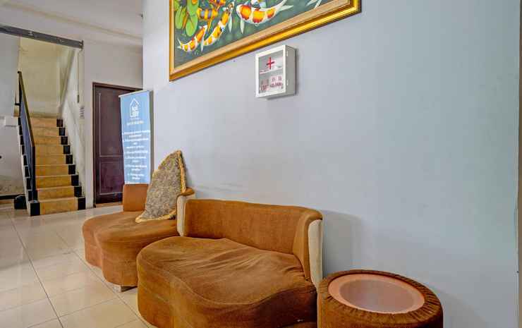 Сурабая: OYO Flagship 90524 Holistay Surabaya New