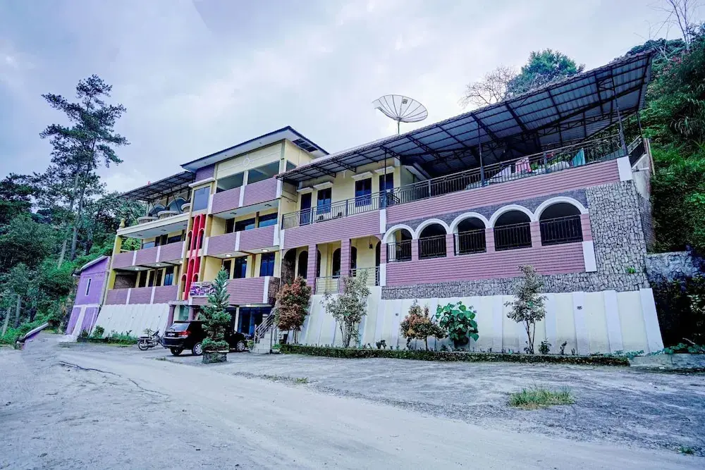 Озеро Тоба: OYO 90331 Hotel Toba Shanda