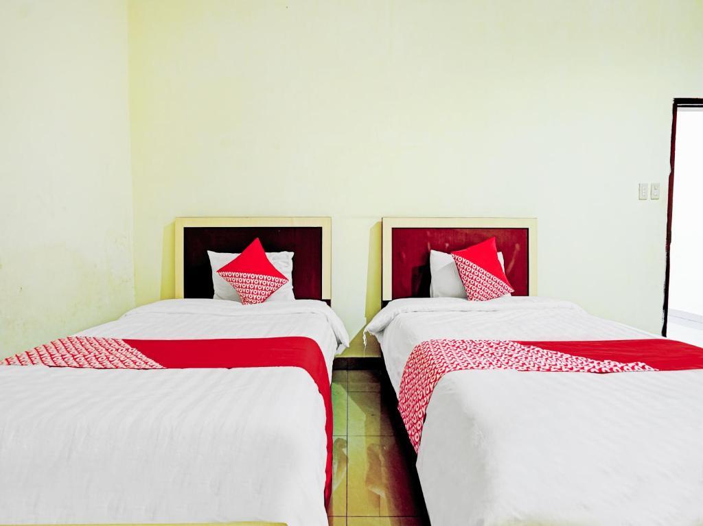 Озеро Тоба: OYO 90331 Hotel Toba Shanda