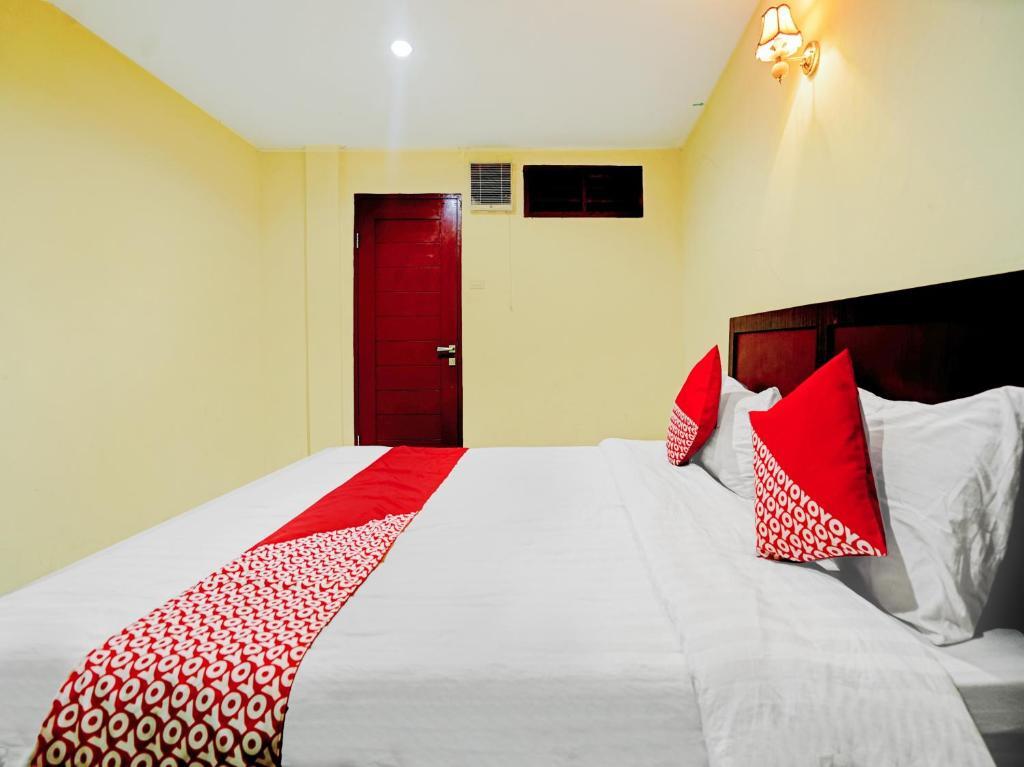 Озеро Тоба: OYO 90331 Hotel Toba Shanda