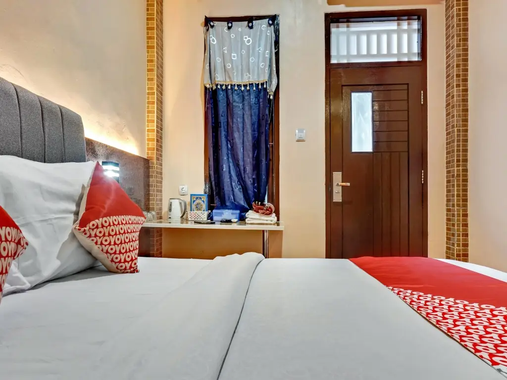 Серанг: OYO 90314 Stadion Guesthouse Syariah