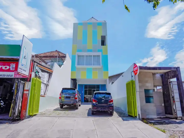 Сурабая: Super OYO Capital O 90336 Olive Guest House