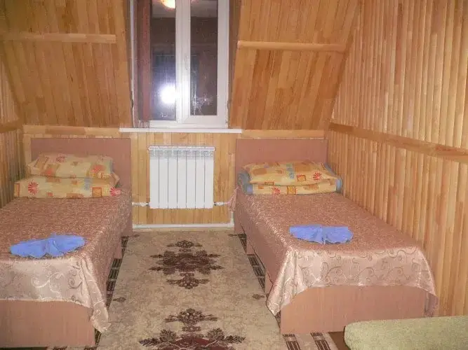 Известковый: Greenhouse Hotel
