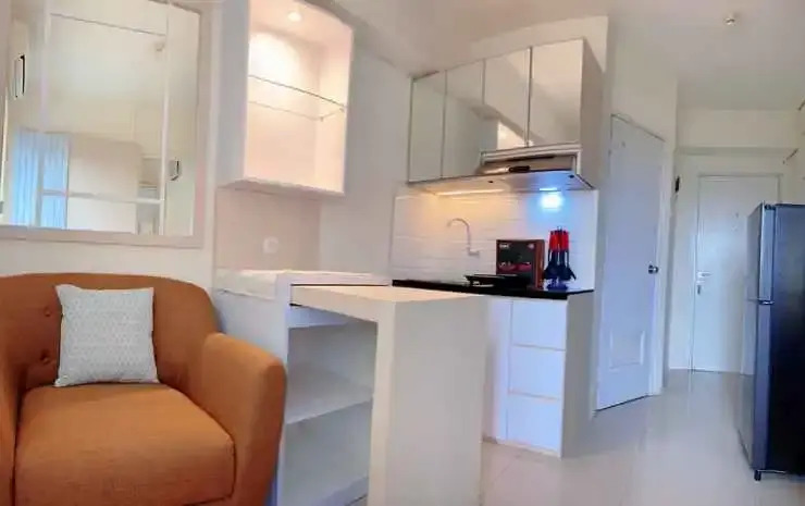 Джакарта: Apartemen Green Pramuka by Nusalink BB1 Tower Bougenville