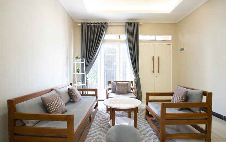 Чианджур: Shakilla House 1A Syariah
