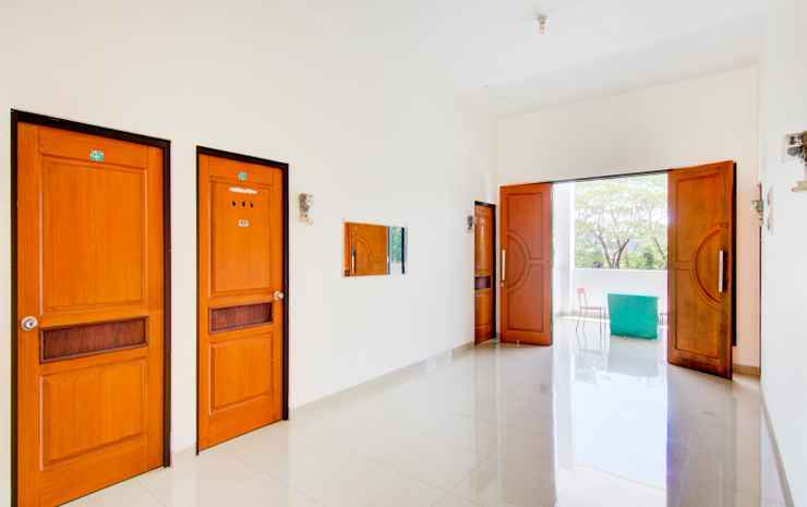 Сурабая: OYO Life 89990 Kost Waterfront 75 Sub