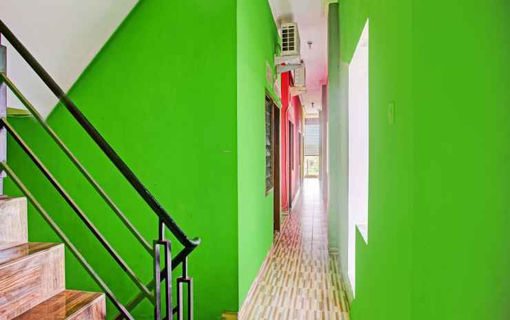 Бандар-Лампунг: OYO 90340 Al Bayt Homestay Syariah
