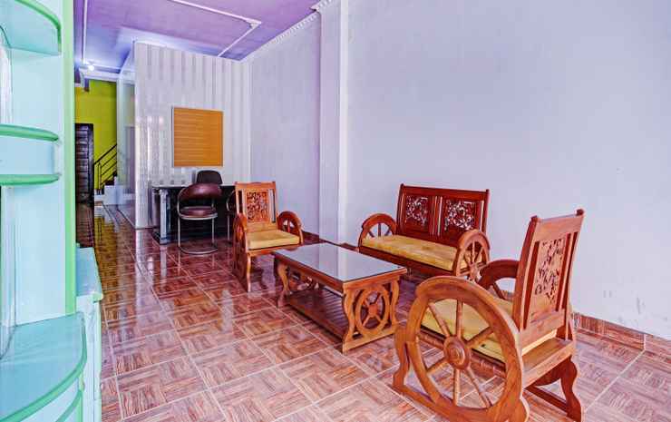 Бандар-Лампунг: OYO 90340 Al Bayt Homestay Syariah