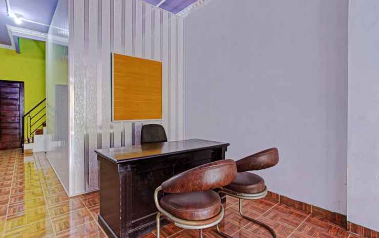 Бандар-Лампунг: OYO 90340 Al Bayt Homestay Syariah