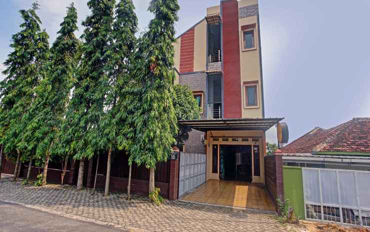 Бандар-Лампунг: OYO 90340 Al Bayt Homestay Syariah