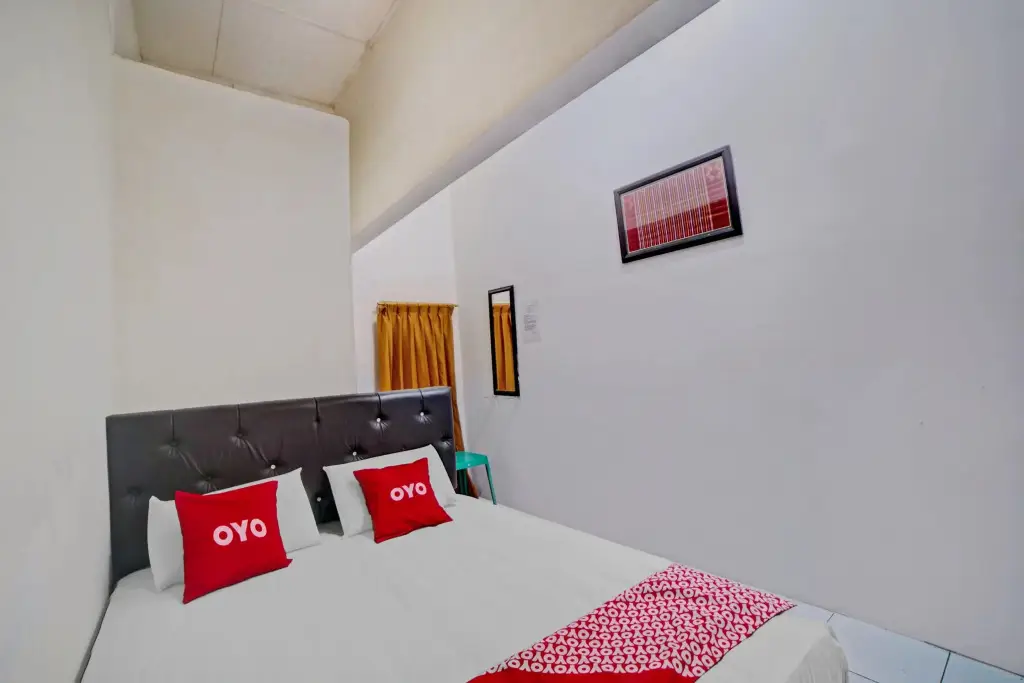 Медан: OYO 90355 Darussalam Inn