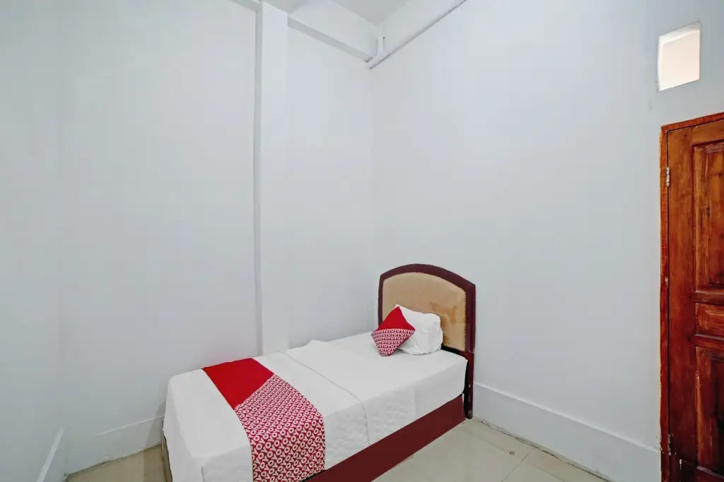 Медан: OYO 90387 Sepakat Guest House