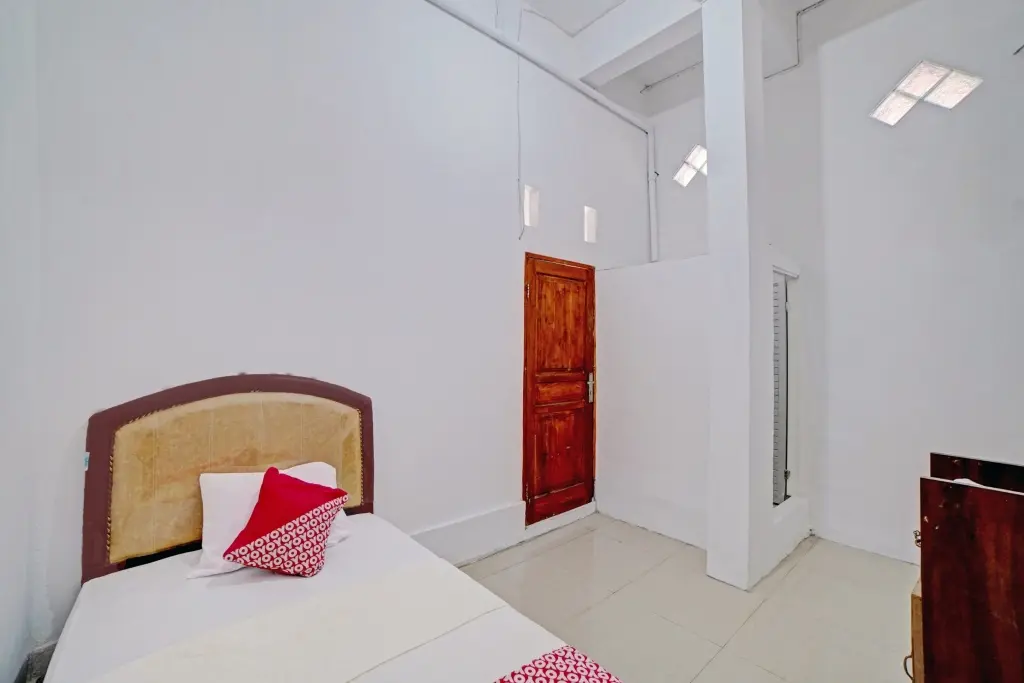 Медан: OYO 90387 Sepakat Guest House