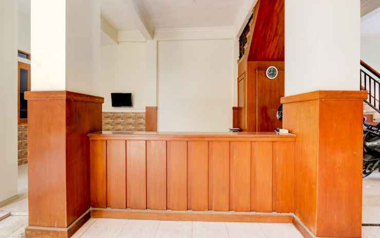 Суракарта: OYO 90373 Griya Nira 3 Syariah Putri