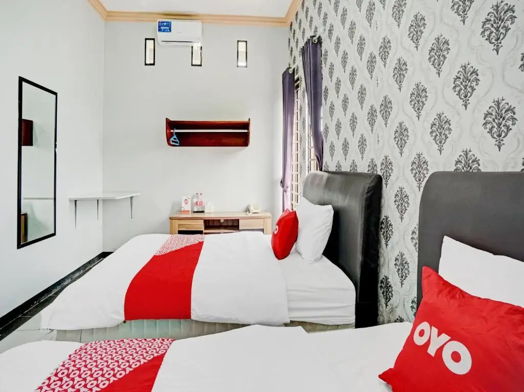 Бату: OYO 90396 The Halona Villa Batu
