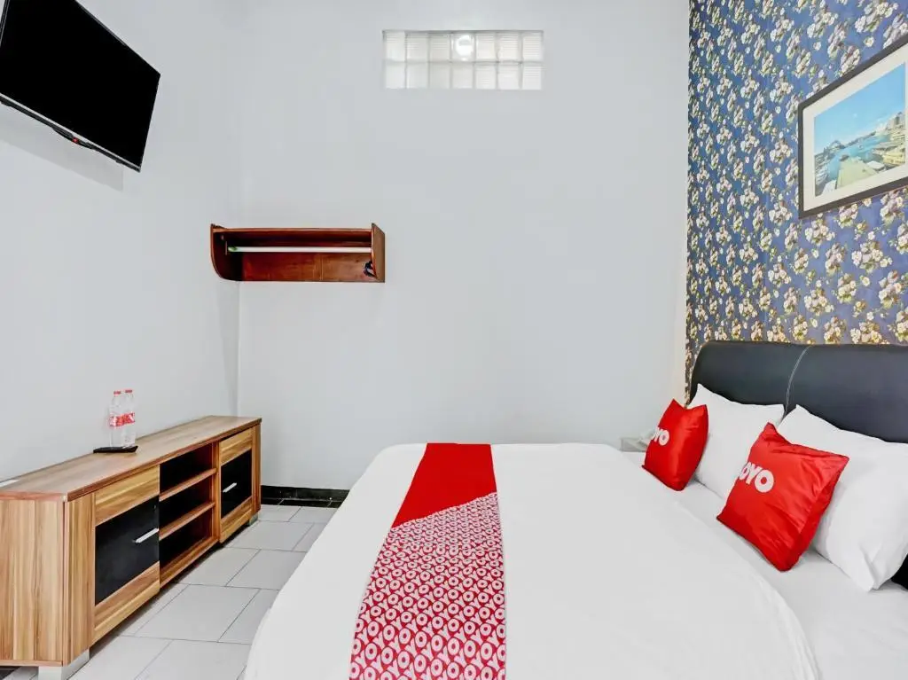 Бату: OYO 90396 The Halona Villa Batu