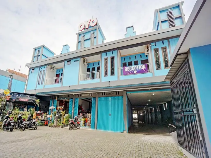 Бату: OYO 90396 The Halona Villa Batu