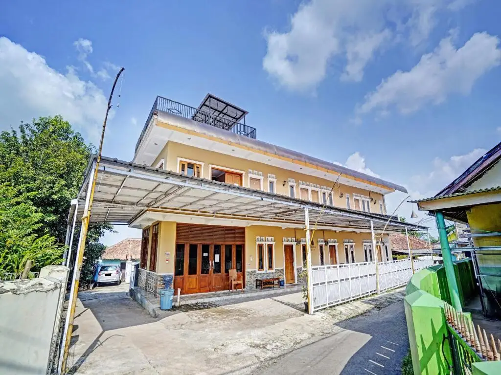 Ванаяса: OYO 90416 Wisma Wayang Ajen Syariah