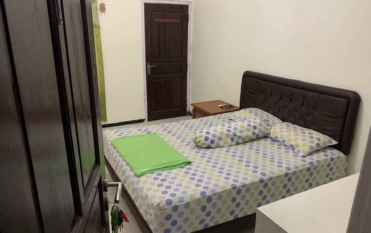 Сурабая: OYO 90427 Greenhouse Homestay Syariah