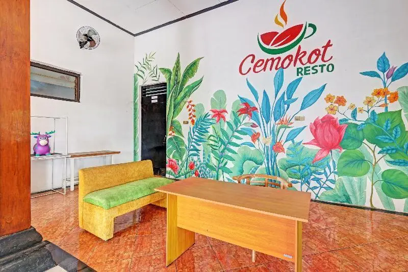 Суракарта: OYO 90446 Hotel Pajang Indah