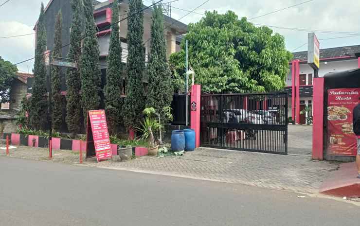 Чимахи: OYO 90453 Padasuka Kost & Homestay