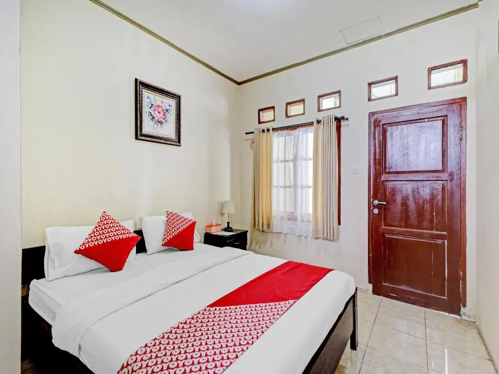 Лембанг: OYO 90461 Graha Atmadja Syariah Guest House