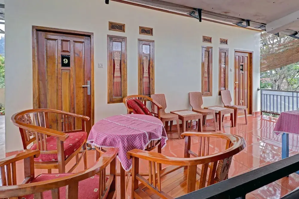Лембанг: OYO 90454 Adinda Homestay Cibodas Lemban