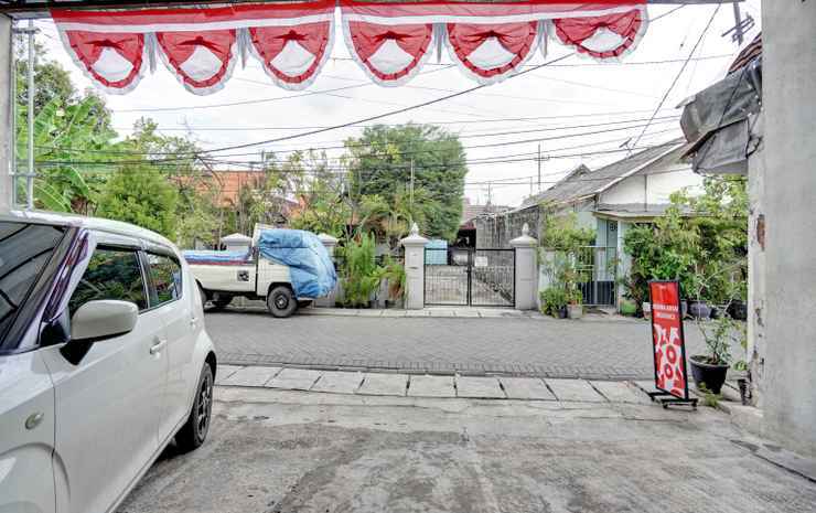 Сурабая: Oyo 90477 Kedung Anyar Residence