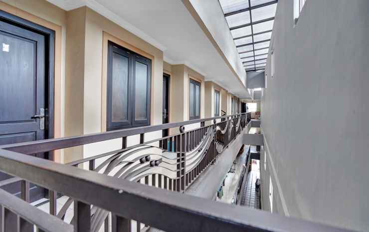 Сурабая: Oyo 90477 Kedung Anyar Residence
