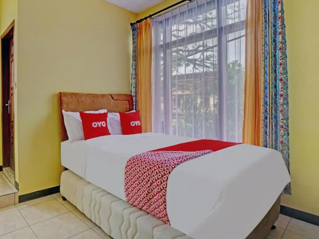 Бату: Super OYO 90488 Harwin Homestay