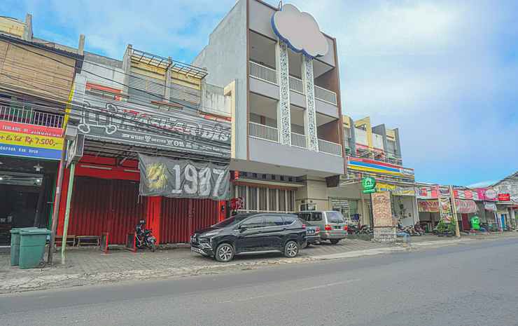 Маланг: OYO 90466 Roemah Singgah & Kost Ekslusif Syariah