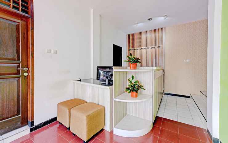 Пурвокерто: OYO 90497 Navaya Guest House