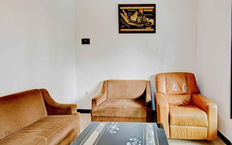 Пурвокерто: OYO 90497 Navaya Guest House
