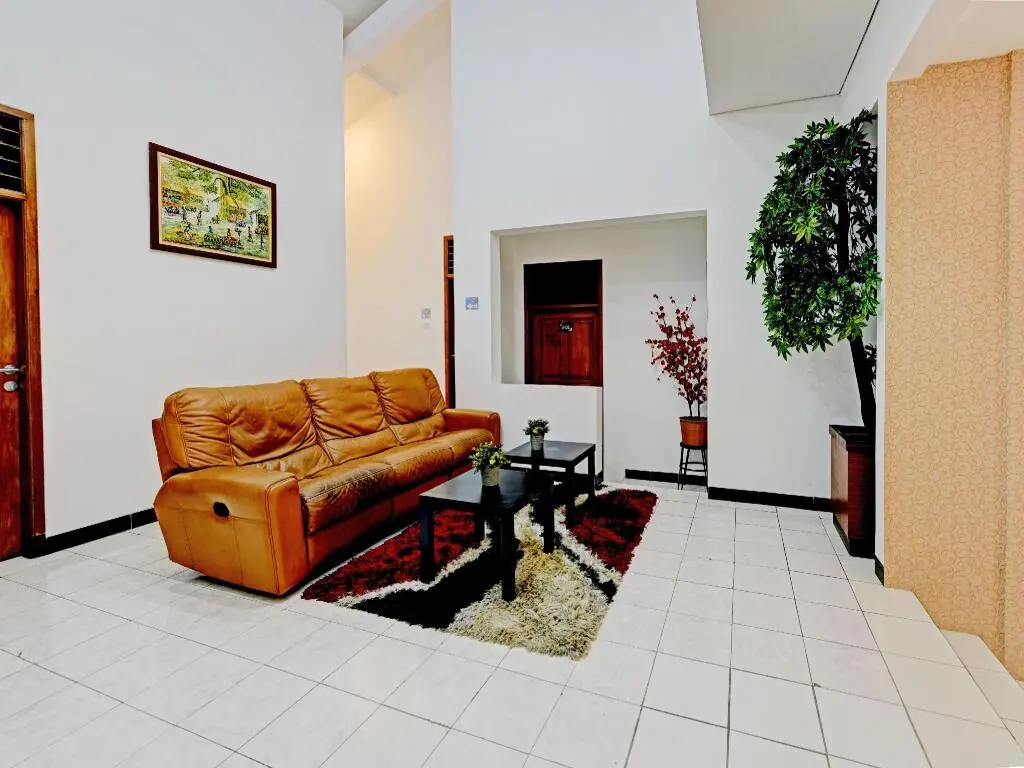 Пурвокерто: OYO 90497 Navaya Guest House