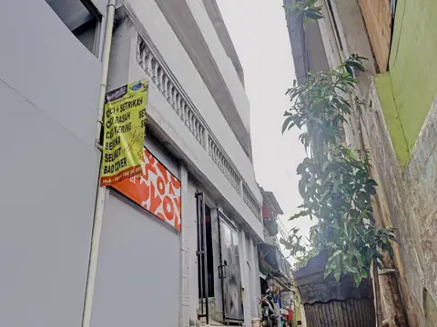 OYO 90469 Benhil Karet Tengsin — фото 1
