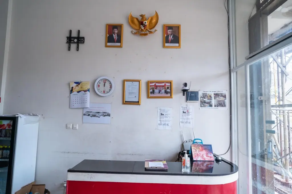 Legok: 77 Guest House Serpong RedPartner