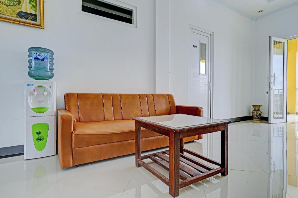 Кунинган: OYO 90504 Rizky Homestay Syariah Palutungan Kuningan
