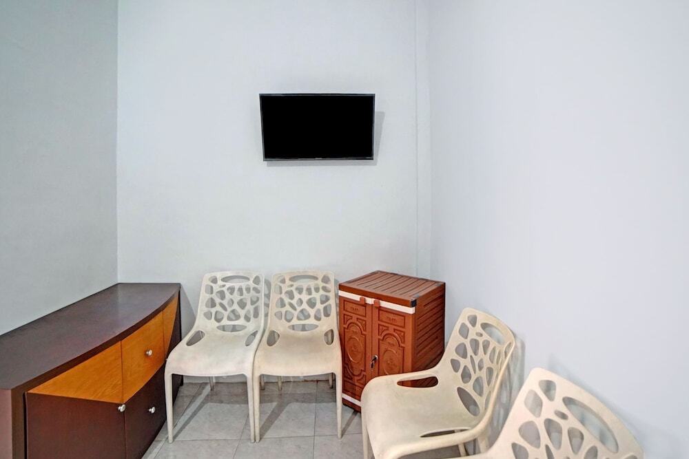 Медан: OYO 90503 Madina Residence Syariah