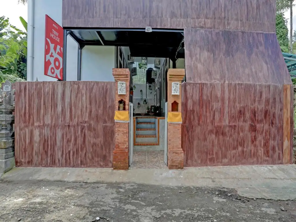 Блахбату: OYO 90512 Tiny House