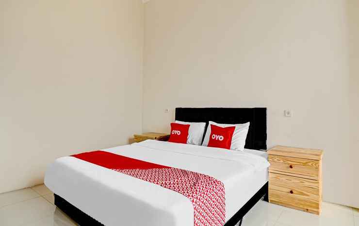 Маланг: OYO 90544 Grand Redisa