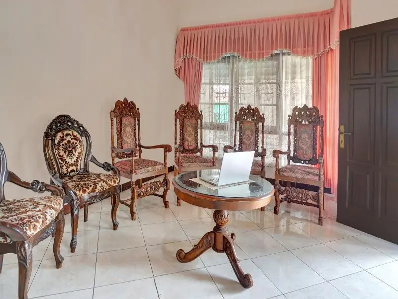Маланг: SPOT ON 90539 Taman Borobudur Guest House