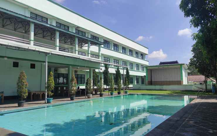 Кунинган: Capital O 90530 Ayong M Linggarjati Hotel
