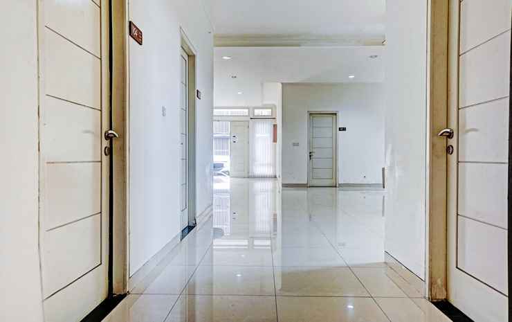 Куруг: OYO 90494 Stariez Residence Karawaci
