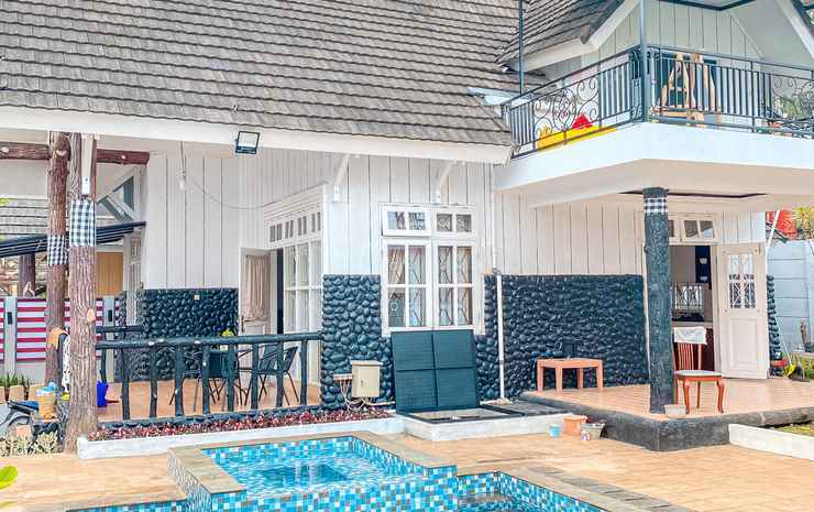 Чипанас: Villa Sindang Restu Villa Sr 11 Private Pool