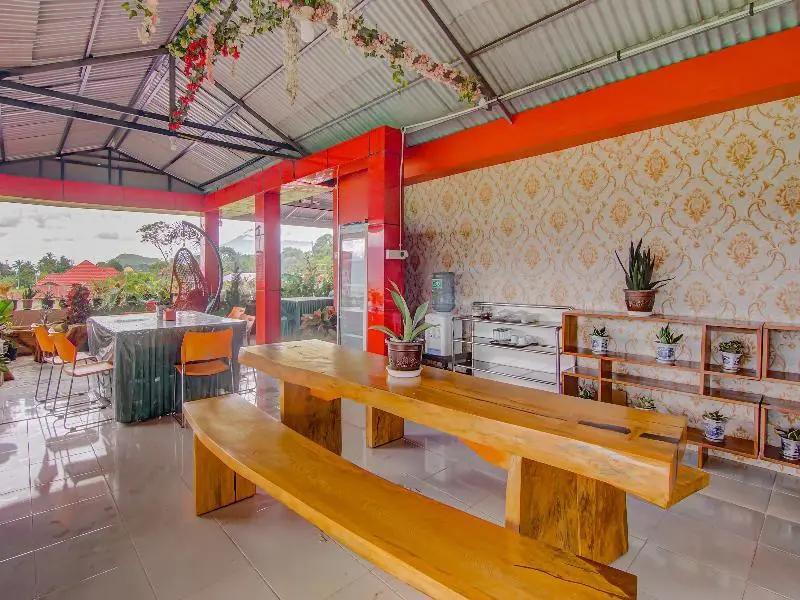 Букиттинги: OYO 90506 Bunga Sonsang Homestay Syariah
