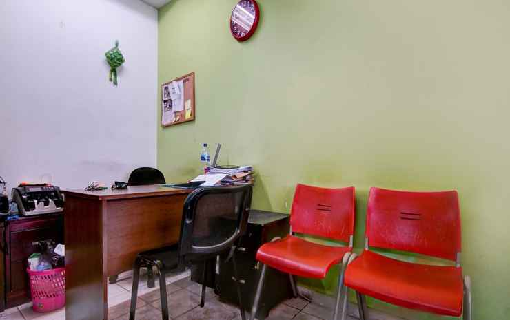 Депок: OYO 90493 Margonda Residence Syariah
