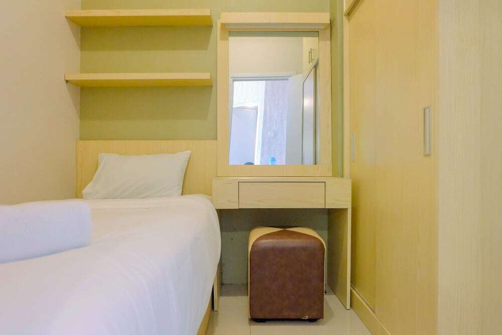 Джакарта: Warm 2BR Apartment at Green Pramuka City