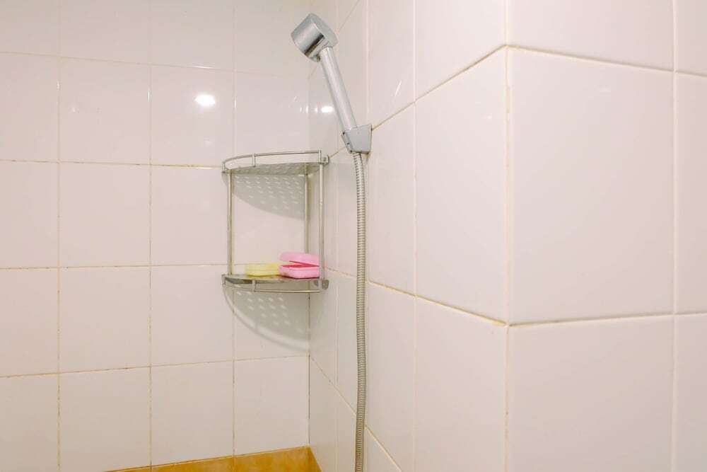 Джакарта: Warm 2BR Apartment at Green Pramuka City