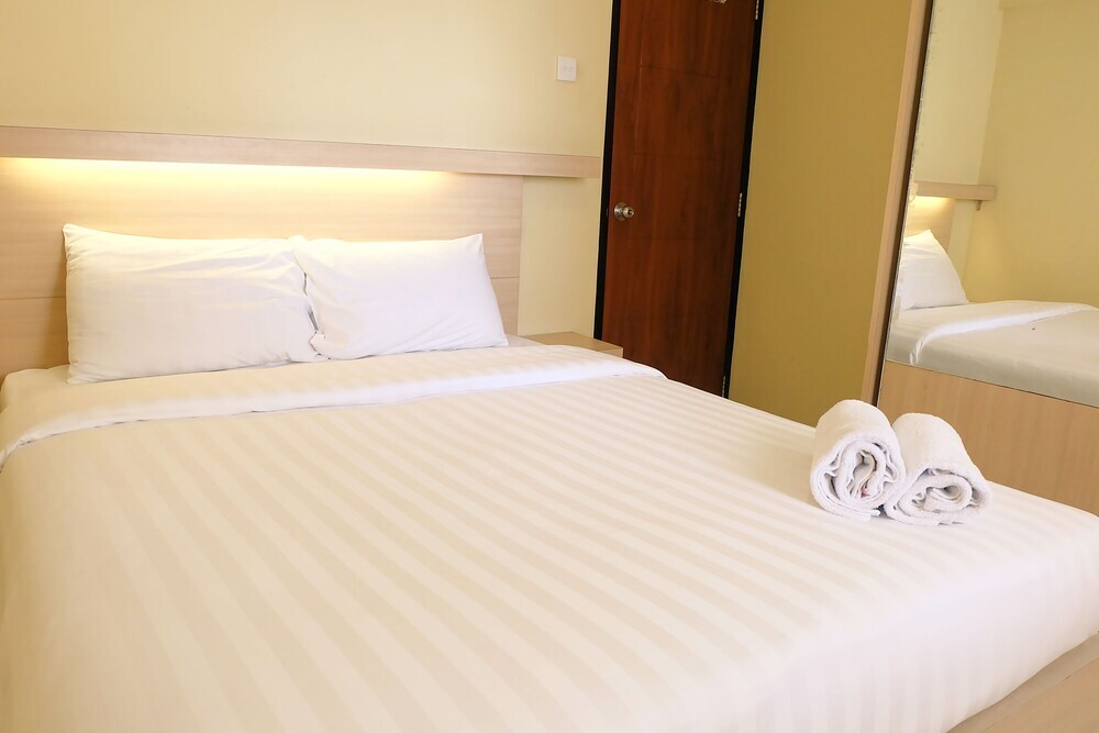 1br Chrysant Kebagusan City Near Cilandak Mall By Travelio — фото 1