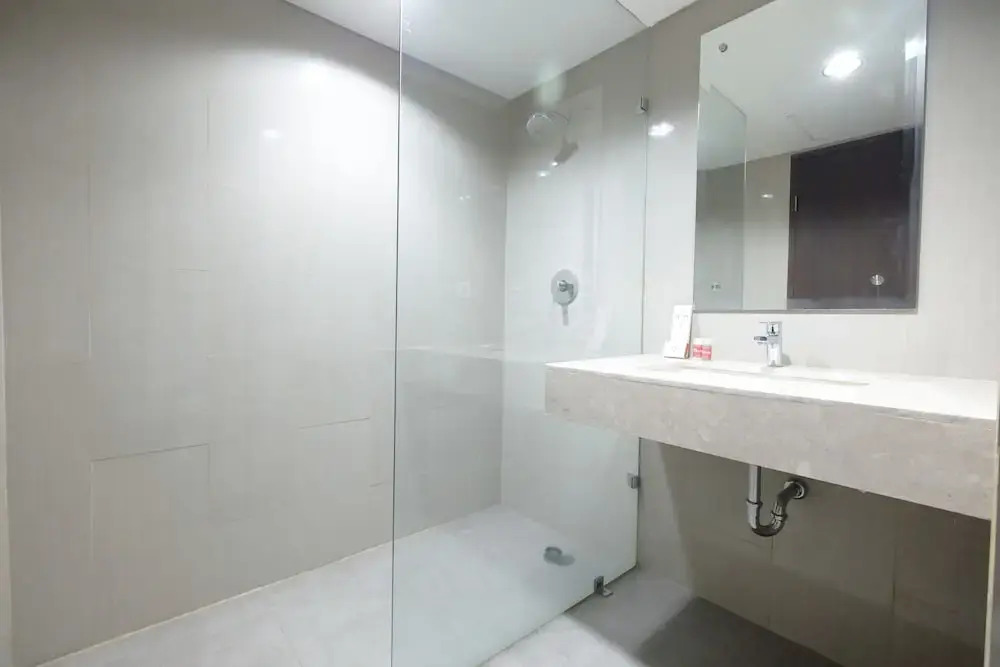 Джакарта: Spacious Studio Apartment @ The H Residence near MT Haryono